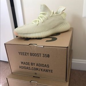 Yeezy 350 V2 butter